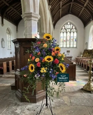 Single Farewell Flowers & Church Service Arrangements | Tadley